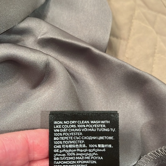 H&M Gray Pointed-collar Shirt/NWT/S - Picture 8 of 12